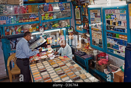 Bazaar centro vecchio mercato Chennai ( Madras ) India Tamil Nadu Foto Stock