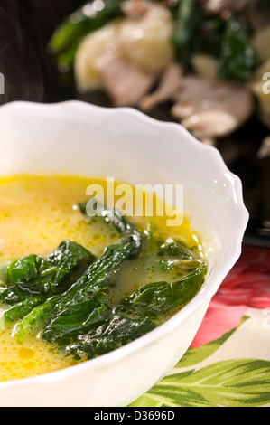 zuppa di spinaci Foto Stock