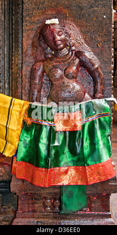 Sri Meenakshi Amman tempio indù santuario raffigurante la dea della fertilità Madurai India Parvati Meenakshi Shiva Sundareswarar Foto Stock