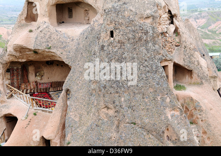 Grotta di pietra arenaria abitazione Uchisar Cappadocia Turchia Foto Stock