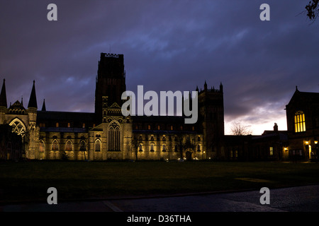 La Cattedrale di Durham dal palazzo verde, County Durham, North East England, Regno Unito, GB Foto Stock