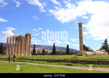 Grecia Atene Attica il tempio di Zeus Olimpio Foto Stock