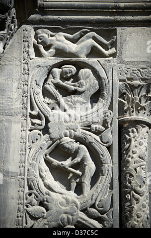 Sculture medievali dal portale sud della cattedrale gotica basilica di Saint Denis Basilique ( Saint-Denis ) Parigi Francia Foto Stock