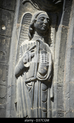 Sculture medievali dal portale sud della cattedrale gotica basilica di Saint Denis Basilique ( Saint-Denis ) Parigi Francia Foto Stock