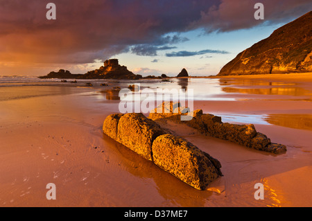 Tramonto a Castelejo spiaggia vicino a Vila da Bispo" Algarve Portogallo UE Europa Foto Stock