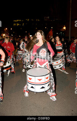 Febbraio 13, 2013 - Arlington, Virginia, Stati Uniti d'America - Clarendon Mardi Gras Parade (credito Immagine: © Dasha Rosato) Foto Stock