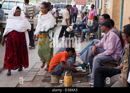 Lustrascarpe Boys, Gondar, Etiopia Foto Stock