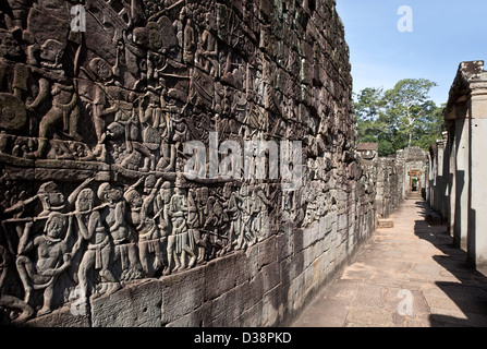 Bassorilievi. Tempio Bayon. Angkor. Cambogia Foto Stock