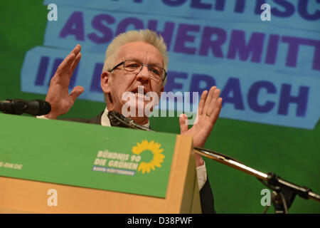 Premier Baden-Wuerttemberg Winfried Kretschmann (Verdi) parla al Partito Verde del "politico mercoledì delle ceneri " rally in Biberach, Germania, 13 febbraio 2013. Foto: FELIX KAESTLE Foto Stock