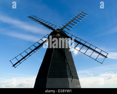 Mulino rotante, o nuovo mulino, è il Grade II Listed smock mulino a Rottingdean, East Sussex, Inghilterra Foto Stock