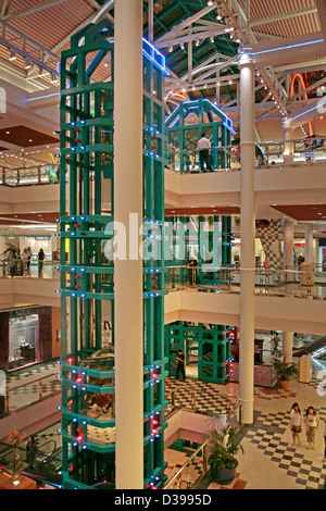 Emirati Arabi Uniti Emirat di Dubai Burjuman Mall Foto Stock