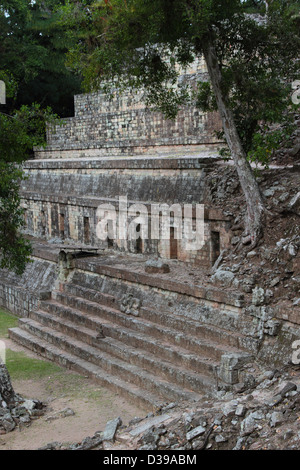 Muratura in pietra presso le rovine della città maya di Copan in giorno moderno Honduras, America Centrale Foto Stock