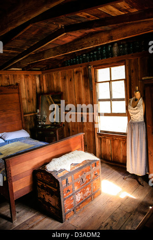 Interno di uno dei primi pionieri homestead in cabina esterna Everglade Florida Foto Stock