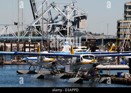 Porto acqua aria piano moor ormeggiati parcheggiato in appoggio interno del Porto Victoria Vancouver Island il trasporto di trasporto Foto Stock