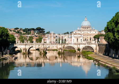 La Basilica di San Pietro a Roma - Italia. Foto Stock