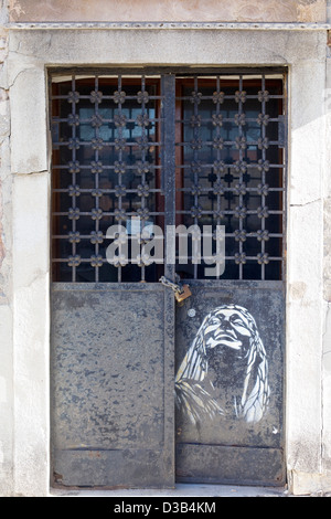 Monumenti di pietra il ricordo della persona amata in Venezia Foto Stock