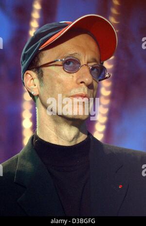 (Dpa) - Australian cantante pop Robin Gibb del leggendario 'Bee Gees' raffigurato in Berlino, 3 giugno 2003. Foto Stock