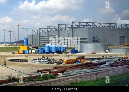 (Dpa) - Una vista del sito produttivo di EADS Airbus nel quartiere Finkenwerder di Amburgo, 17 luglio 2003. Foto Stock