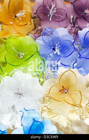 Vetro di Murano fiori decorativi nell' isola di Murano sulla Laguna Veneziana Foto Stock