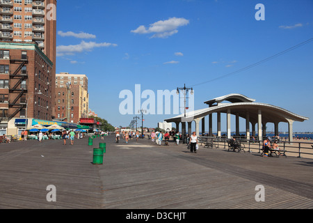 La spiaggia di Brighton, poco Russia, Boardwalk, Brooklyn, New York City, Stati Uniti d'America Foto Stock