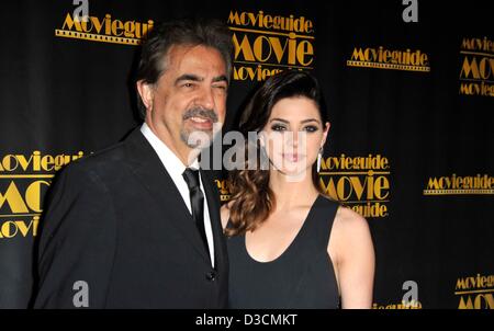 Joe Mantegna, Gia Mantegna presso gli arrivi per la ventunesima edizione del cinema Awards, Universal Hilton and Towers di sala da ballo, Los Angeles, CA Febbraio 15, 2013. Foto di: Dee Cercone/Everett Collection Foto Stock