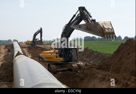 Schulzendorf, Germania scavati, la trincea di tubazione per la costruzione dell'Opal gas pipeline Foto Stock