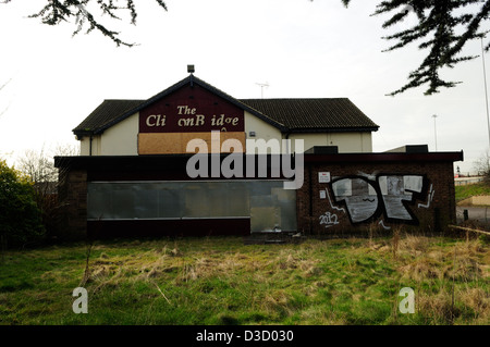 Abbandonato casa pubblica,il Clifton Bridge ,Nottingham Inghilterra. Foto Stock