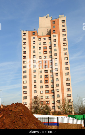 Clifton,Nottingham.Una volta era il più grande consiglio immobiliari in Europa .blocco a torre Bugg Jake 'Città di errore". Foto Stock