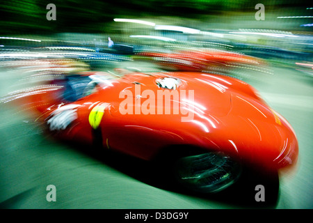 Sfocata racing cars, la Mille Miglia la vettura da gara, Italia, 2008 Foto Stock