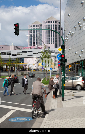 Essen, Germania, Scene di strada piazza Limbecker Platz Foto Stock