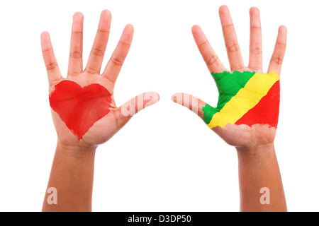 Mani africana con un dipinto di cuore e bandiera congolese, amo il concetto del Congo, isolato su sfondo bianco Foto Stock