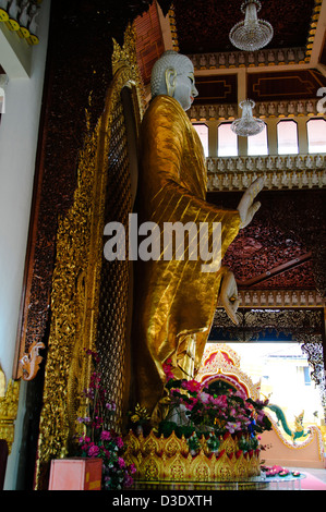 Il Buddha è riconosciuto dai buddisti come un risvegliato o maestro illuminato che ha insegnato al popolo,birmano Tempio del Buddha,Penang, Malaysia Foto Stock