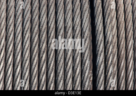 Ascensore cavo bobina filo cavo in acciaio fine di sollevamento del rotolo Foto Stock