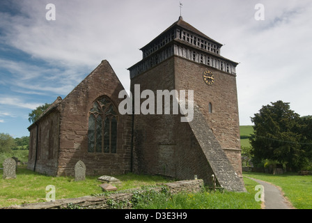 La chiesa di St.Bridget si trova nel villaggio di Skenfrith nel Monmouthshire nel Galles del Sud-Est, Regno Unito Foto Stock