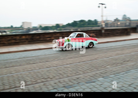 Il vecchio tedesco orientale Trabant vettura Foto Stock