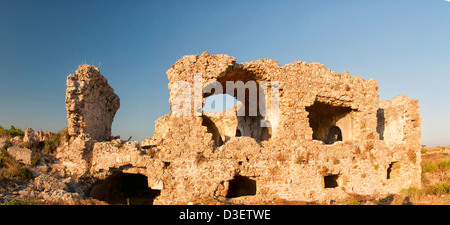 Le rovine dell'antico ospedale bizantina in lato, Turchia. Foto Stock