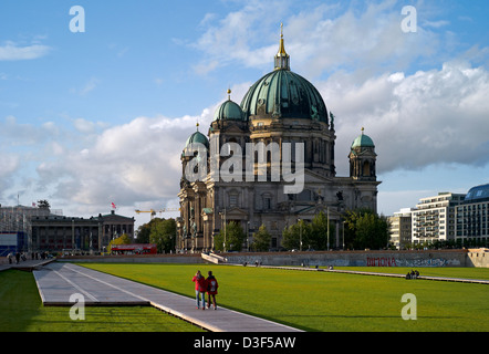 Berlino, Germania, vista da piazza Castello alla Cattedrale di Berlino Foto Stock