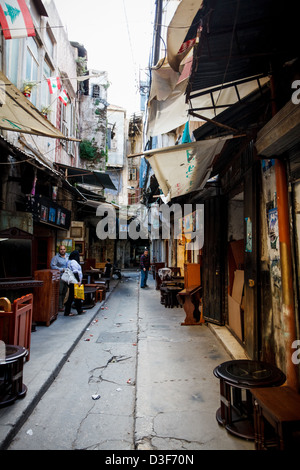 All'interno del soukh (mercato) nella parte vecchia della città di Tripoli a nord del Libano vicino alla frontiera siriana. Foto Stock