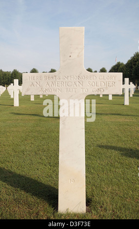 Tomba di un ignoto soldato americano in Oise-Aisne Cimitero Americano, Fère-en-Tardenois, Aisne, Picardia, Francia. Foto Stock