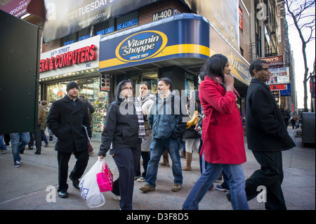 Una vitamina Shoppe store nel centro di Manhattan a New York il giovedì 14 febbraio, 2013. (© Richard B. Levine) Foto Stock
