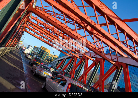 Trafford Road Bridge, il gateway per Salford Foto Stock