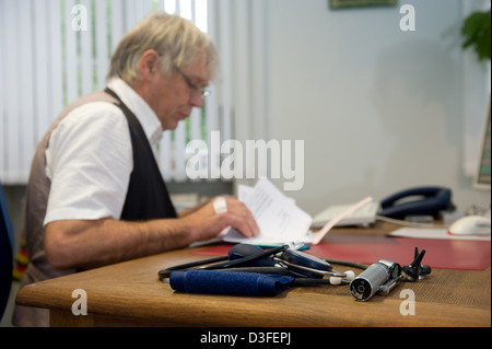 Görwihl, Germania, un medico di campagna nel suo lavoro quotidiano nella sua pratica Foto Stock