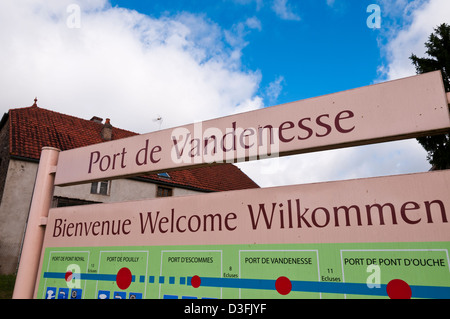 Porta Vandenesse segno, Vandenesse en Auxois, Côte d'Or, Borgogna, Francia Foto Stock