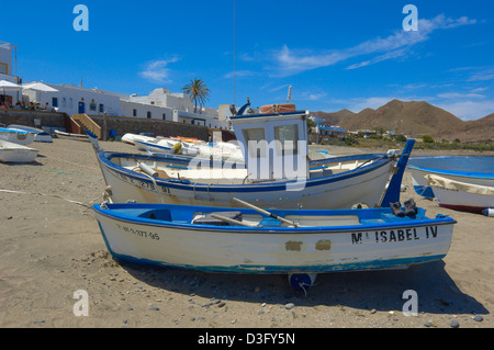 Las Negras, barche da pesca, Cabo de Gata, Riserva della Biosfera, Cabo de Gata-Nijar parco naturale, Almeria, Andalusia, Spagna. Foto Stock