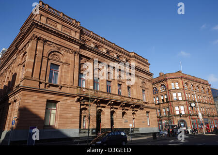 Belfast Central Library e giornale Belfast Telegraph uffici Royal Avenue Irlanda del Nord Regno Unito Foto Stock