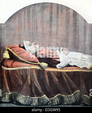 Papa Leone XIII (1810-1903) Capo della Chiesa Cattolica Romana (1878-1903) sul suo letto di morte (agosto 1903) Vintage o Vecchia Illustrazione o incisione 1903 Foto Stock