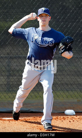 Febbraio 19, 2013 - San Pietroburgo, Florida, Stati Uniti - JAMES BORCHUCK | Orari .Jeremy Hellickson butta fuori il tumulo di martedì mattina a Charlotte Sports Park in Port Charlotte, FL. (Credito Immagine: © James Borchuck/Tampa Bay volte/ZUMAPRESS.com) Foto Stock