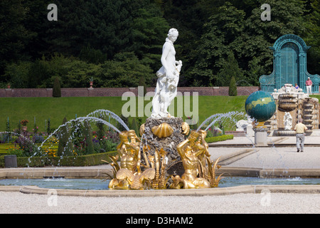 Fontana nel giardino di Het Loo Palace di Apeldoorn, Paesi Bassi Foto Stock