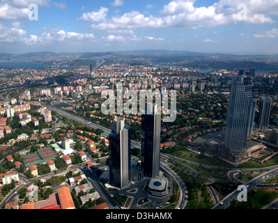 Vista panoramica vista panoramica di Istanbul dalla cima della torre di zaffiro, Turchia di edificio più alto. Foto Stock