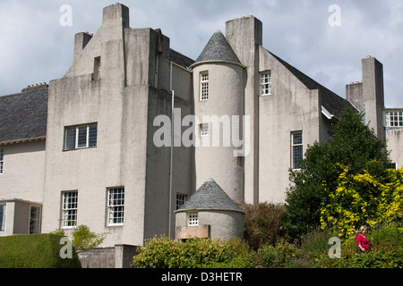 Una vista esterna di Hill House progettata da Charles Rennie Mackintosh e costruito per Walter Blackie in Helensburgh, in Scozia Foto Stock